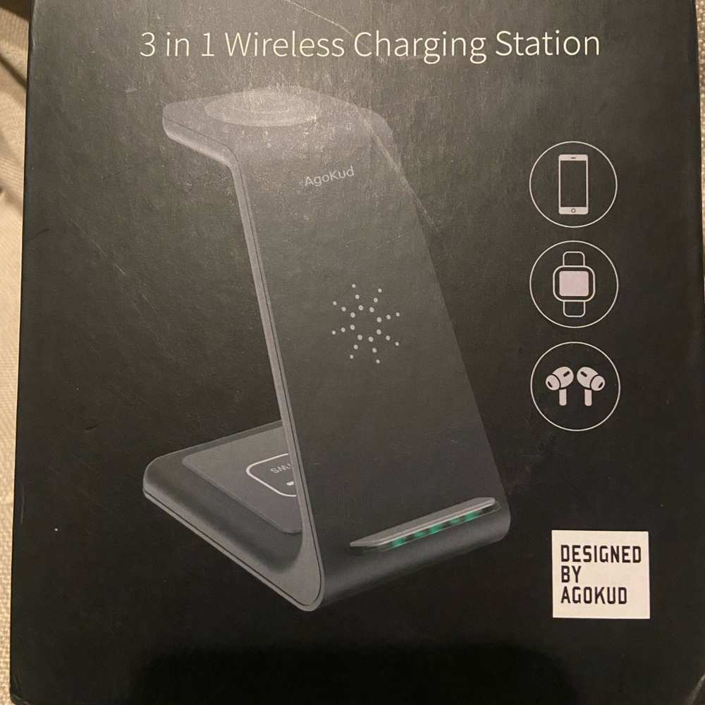 Brand new 3-in-1 Wireless Charger Stand Magnetic for Multiple Devices
